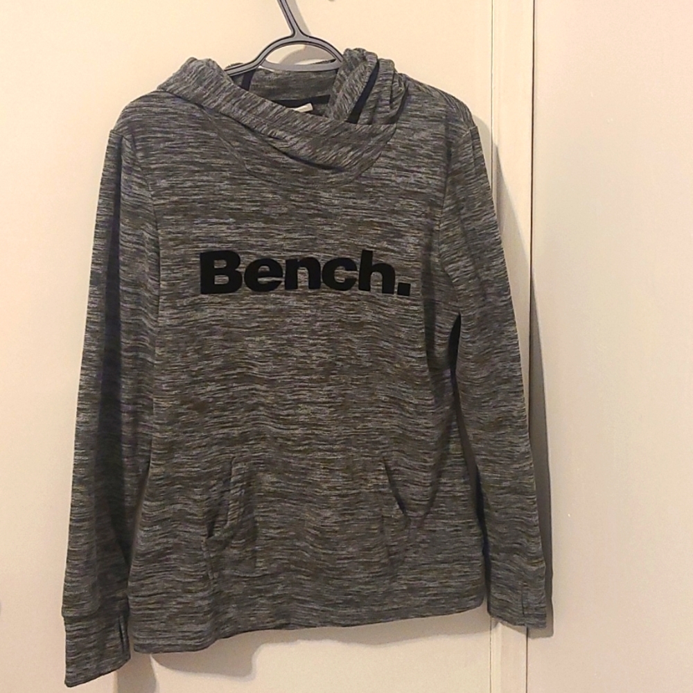 Bench hoodie size large